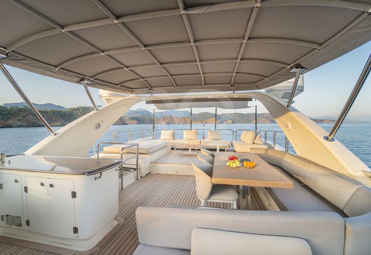 M.E.H yacht interior 5