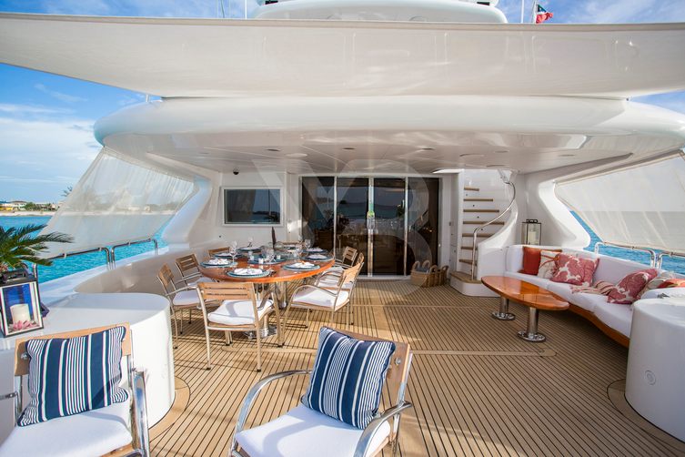 Camarina Royale yacht exterior 6