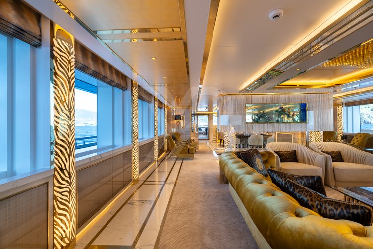 Leona yacht interior 14