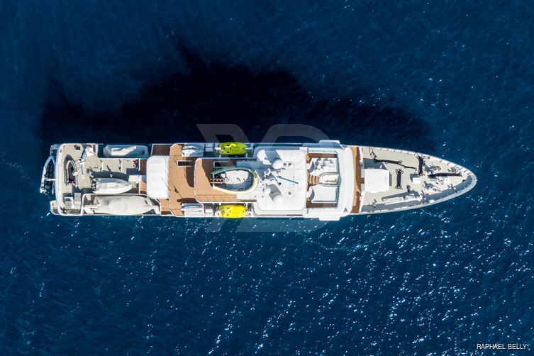 Yersin yacht exterior 13