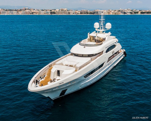 Asya yacht exterior 5