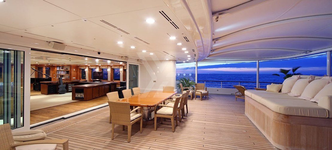 Tatoosh yacht interior 5