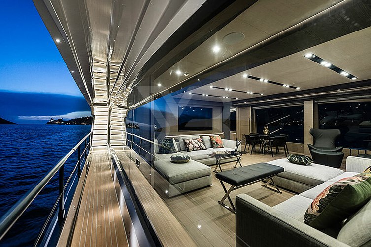 Lady Nina yacht interior 16