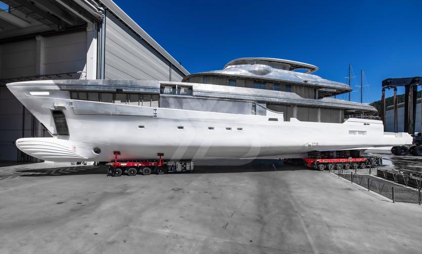 Panorama 02 yacht exterior 3