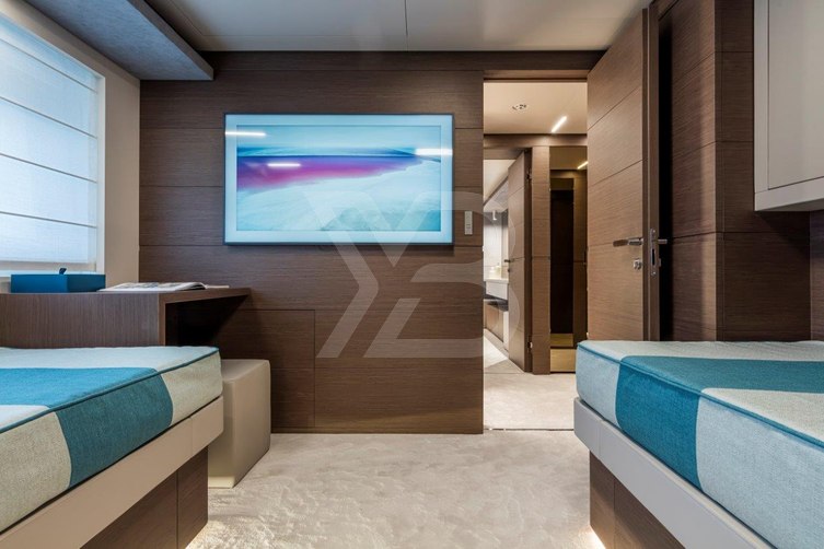 Roma VII yacht interior 21