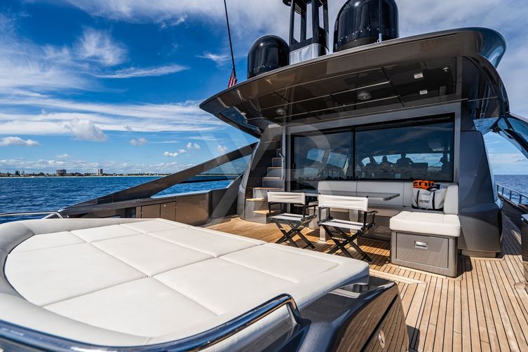 One Spin 3 yacht exterior 6