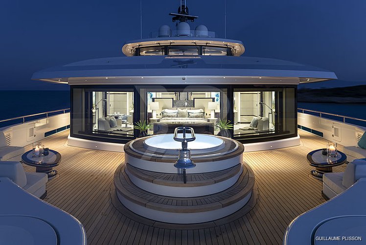 Go yacht interior 3