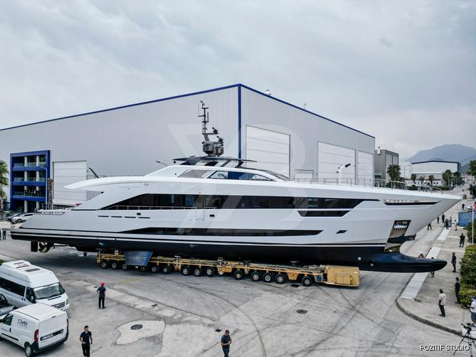 Ximena yacht exterior 2