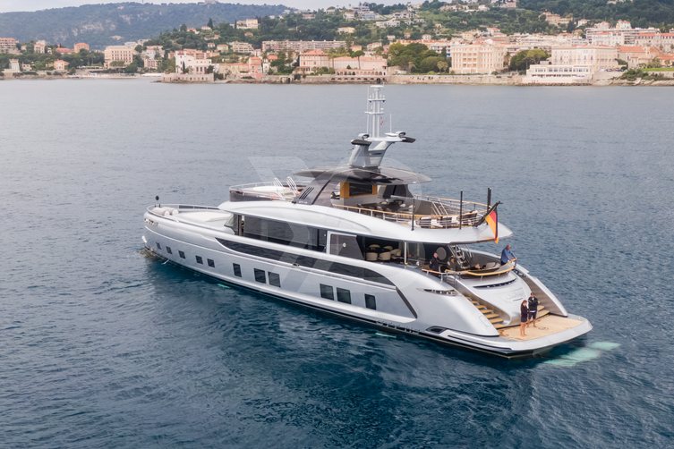 Jaaber yacht exterior 21