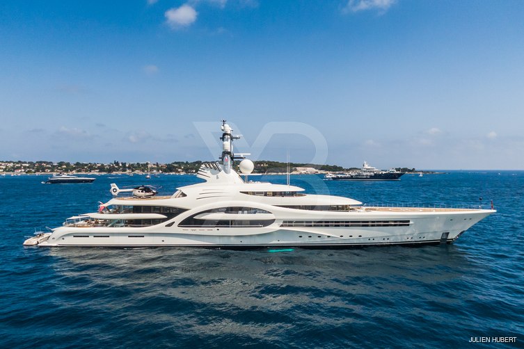 Anna yacht exterior 39