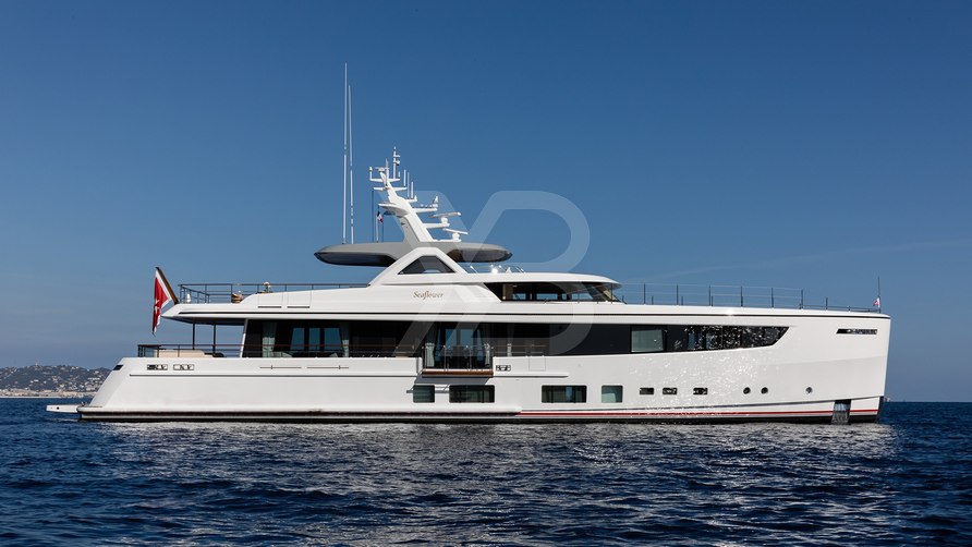 Seaflower yacht exterior 2