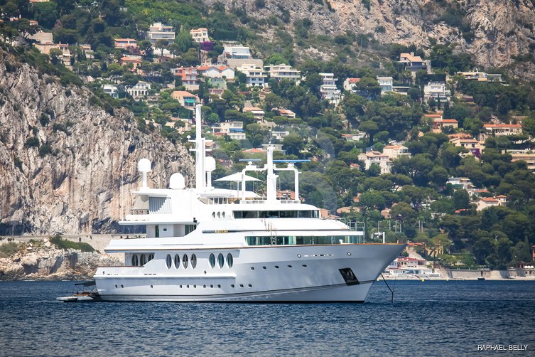 Maridome yacht exterior 4