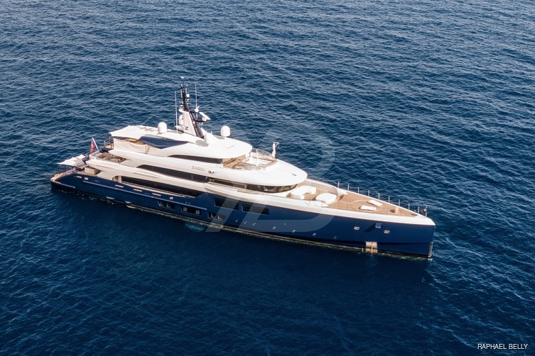 Zazou yacht exterior 2