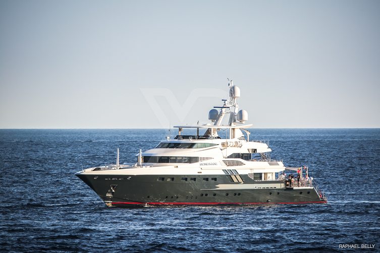 Renegade yacht exterior 3
