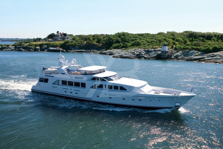 La Sirena yacht exterior 2