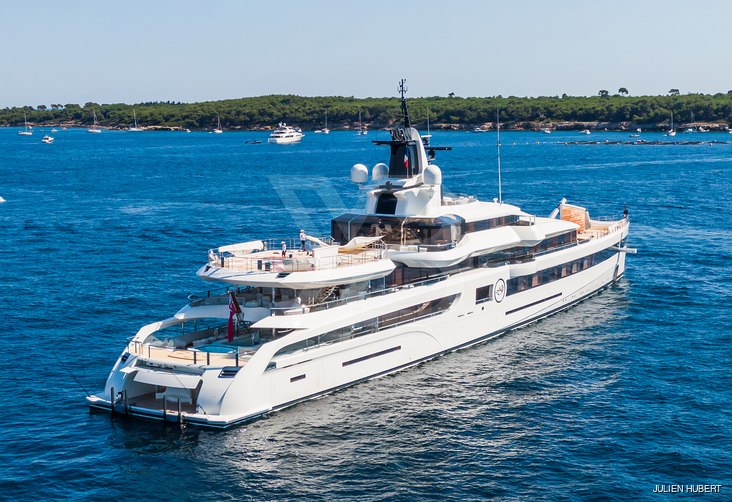 Lady S yacht exterior 14