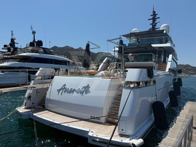 Amorcito yacht exterior 4