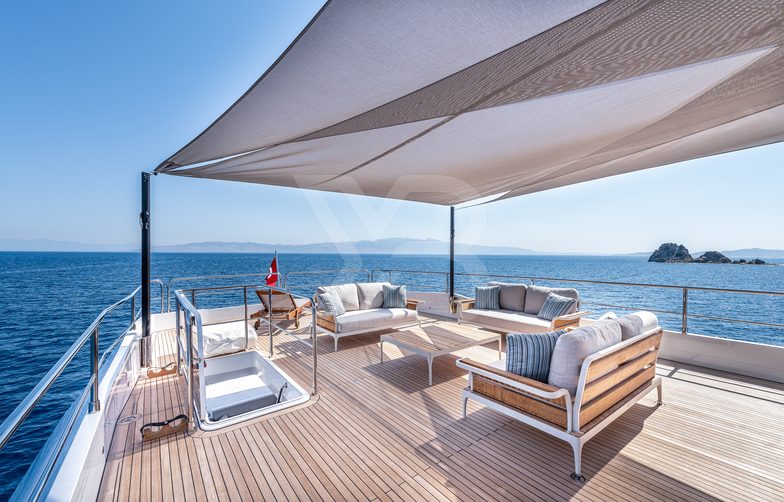 Tubabu yacht exterior 5