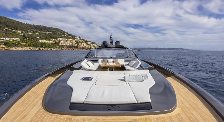 Sexy Me yacht exterior 3