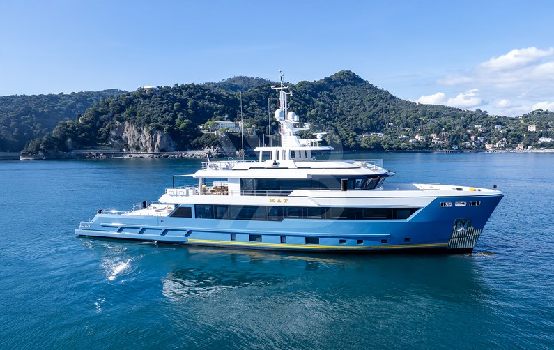 Mat yacht exterior 24