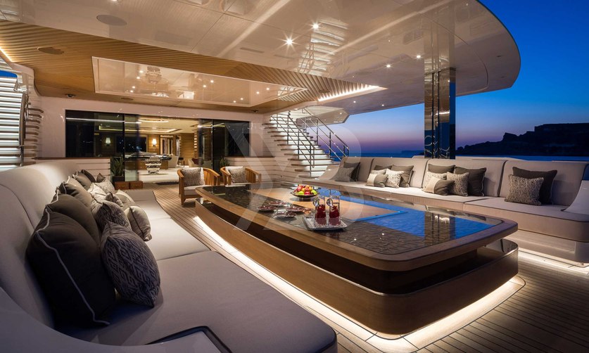 Mar yacht interior 5