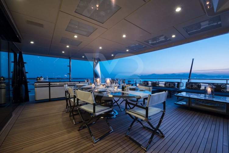 Mellon yacht exterior 8