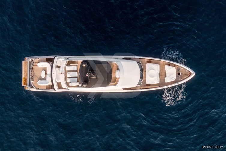 Tanelorn yacht exterior 109
