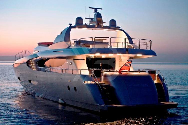 New Vogue yacht exterior 4