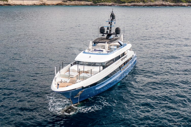 Oceanbird yacht exterior 7