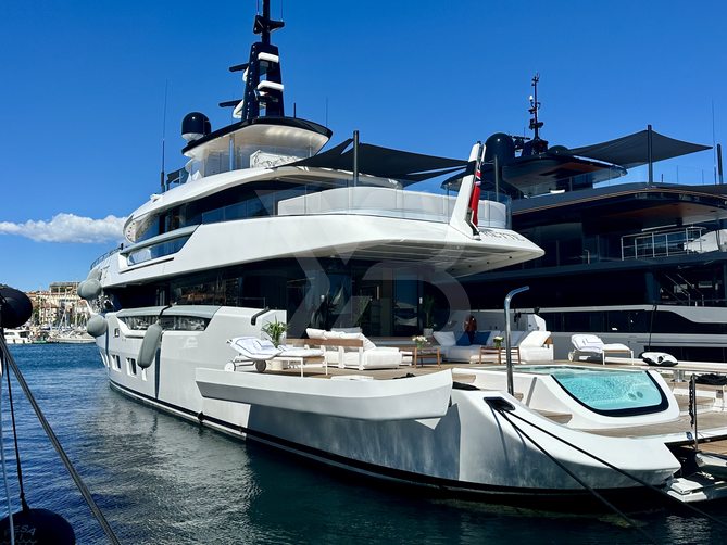 Frette yacht exterior 5