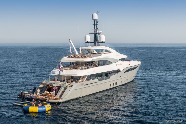 Moonraker yacht exterior 9