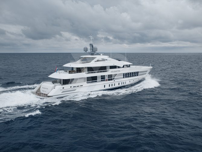 Juno yacht exterior 6