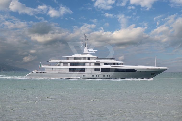 Regina D'Italia yacht exterior 4