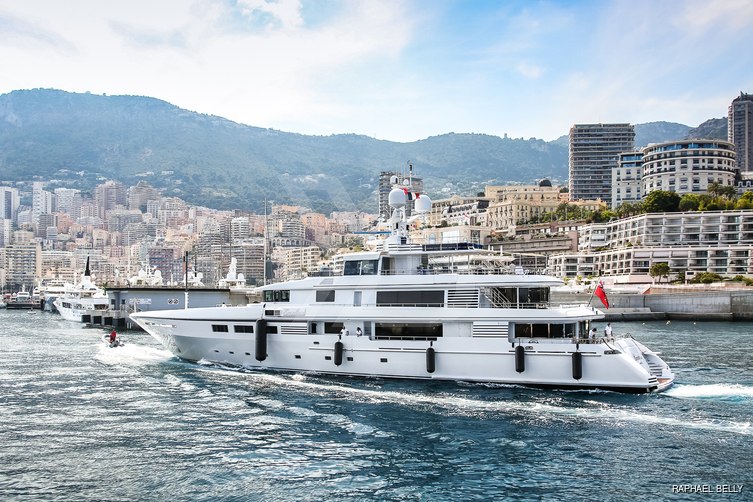 Emelina yacht exterior 5