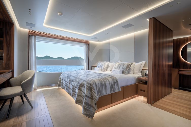 Oreos yacht interior 9