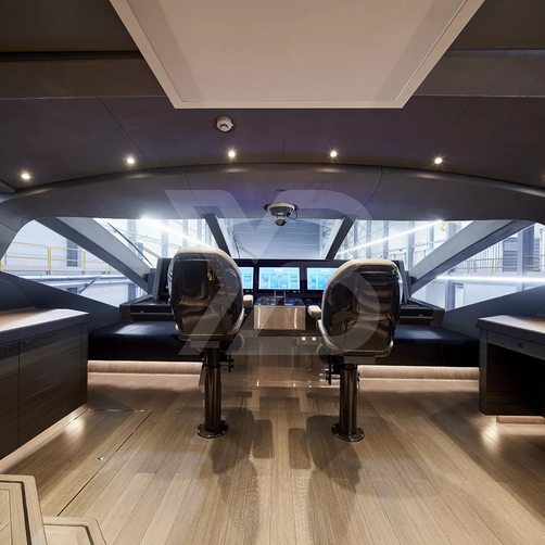 Irisha yacht interior 30