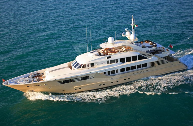 Muza yacht exterior 7