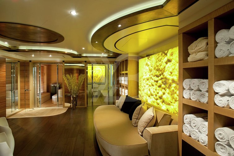 AV yacht interior 14