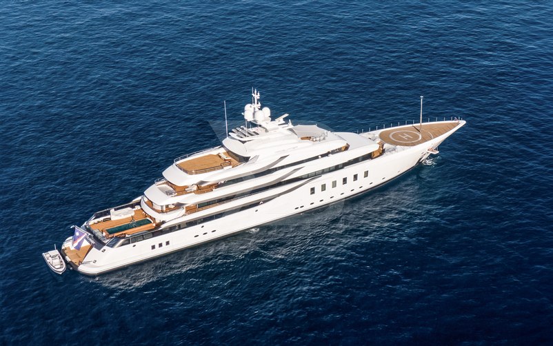 CC-Summer yacht exterior 25