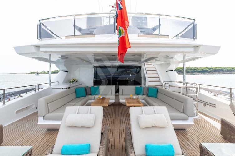 Lady G yacht exterior 6