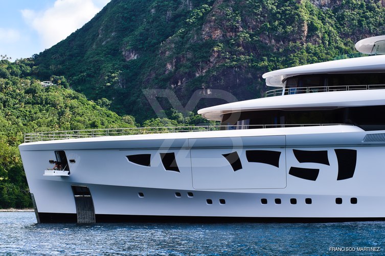 Artefact yacht exterior 12