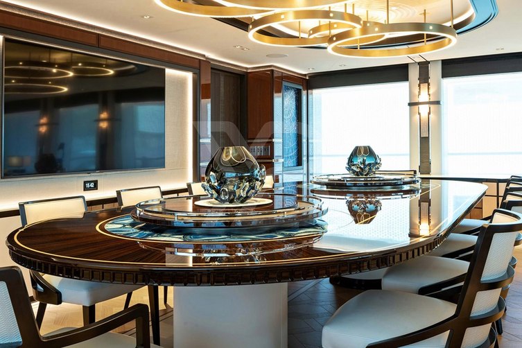 Lusine yacht interior 11