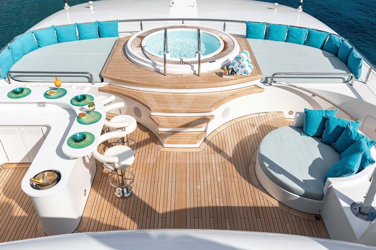 Sea Pearl yacht interior 30