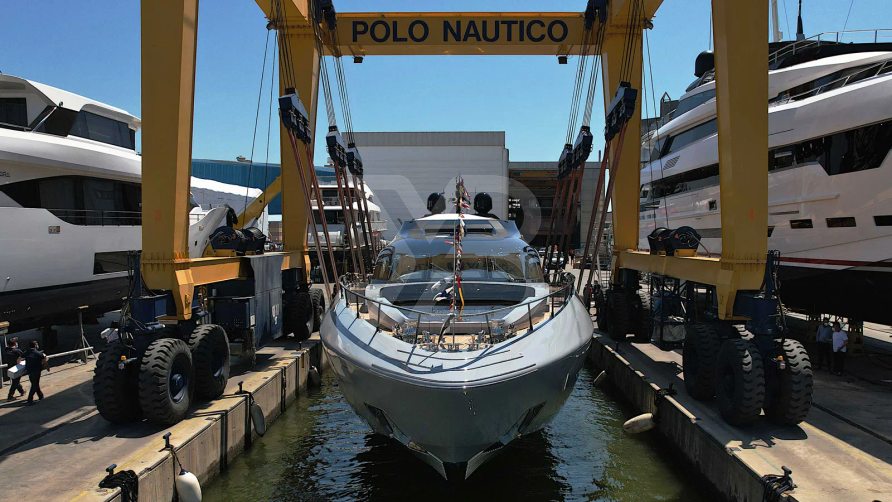 Offline yacht exterior 6