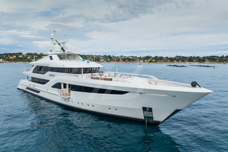 Somnium yacht exterior 7