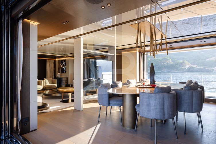 Bel1 yacht interior 8