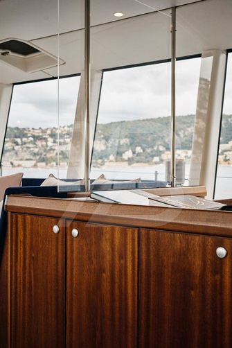 Iceberg yacht interior 19