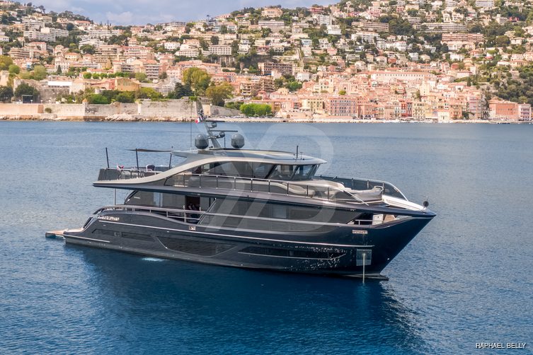 Ithaka yacht exterior 22