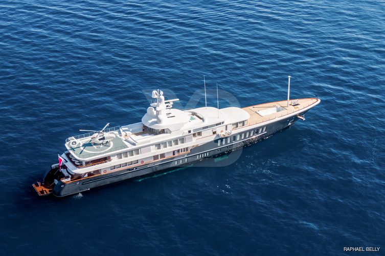 Air yacht exterior 2