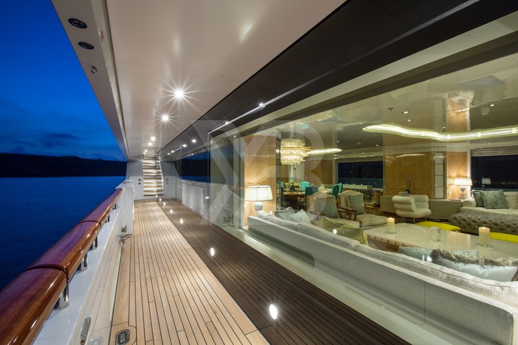 Seakid II yacht interior 7